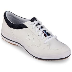 8M Rebellion Leather Sneakers